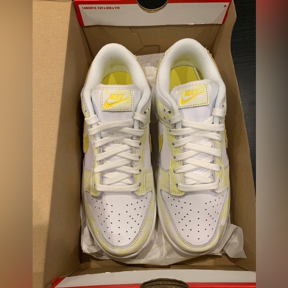 WOMAN’S NIKE DUNK LOW OG - Picture 5 of 5